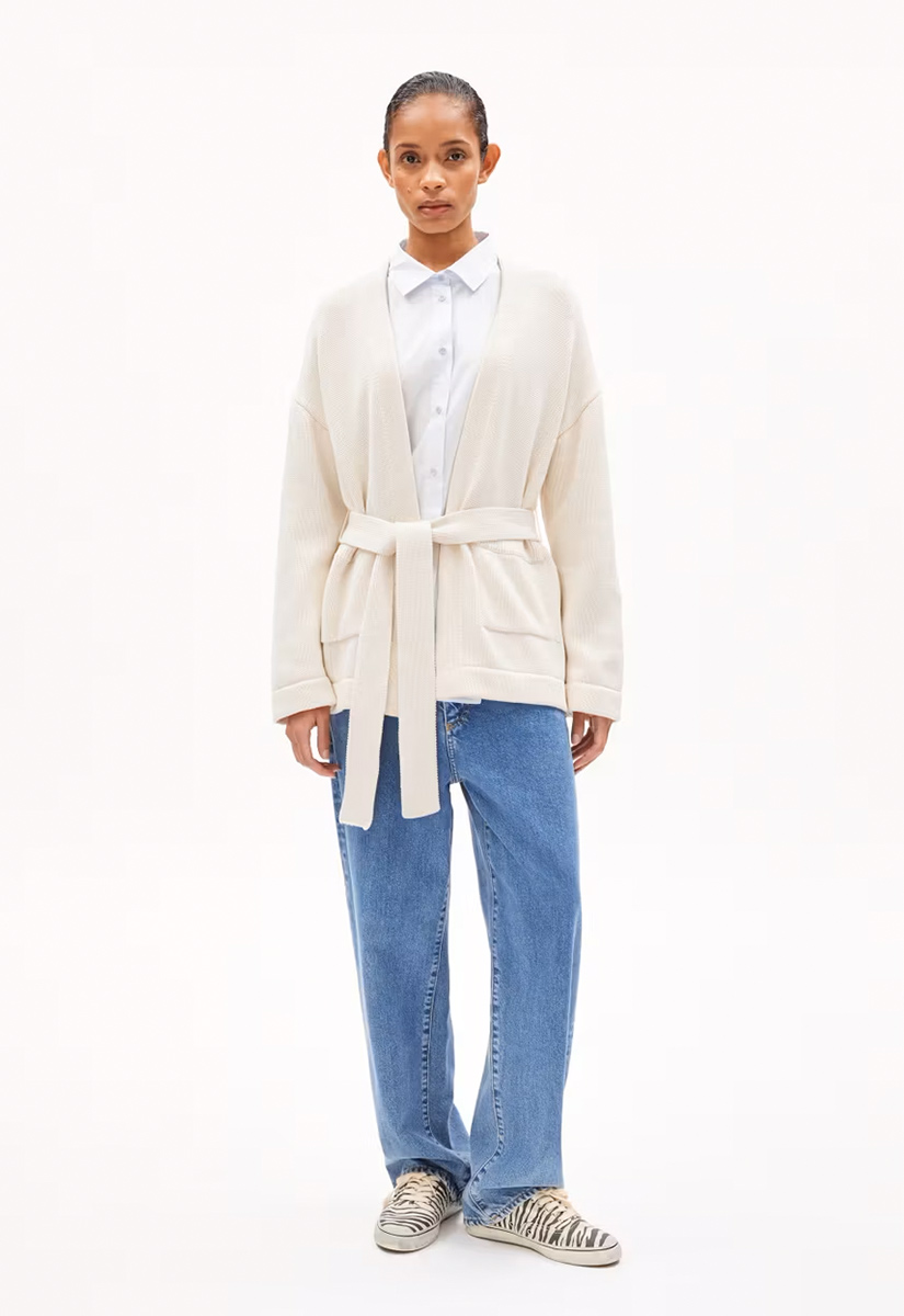 ARMEDANGELS Matheaa Strickjacke Damen AA_30005957-1609_MATHEAA_white_05