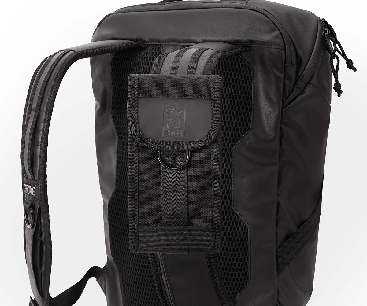 Chrome Industries Phone Pouch Large Handytasche AC-126-Chrome-BK-5