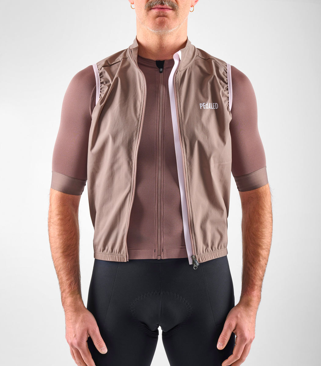 PEdALED Element Airtastic Windweste Herren PEdALED_ELEMENT-WIND-PR-VEST-LIGHT-PURPLE_05