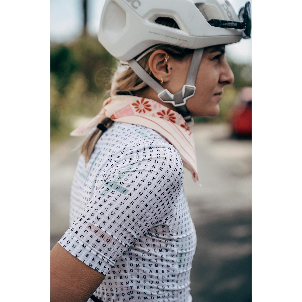Café du Cycliste Bandana Play Rosa Unisex Radsport Café du Cycliste Bandana Play Rosa Unisex Radsport Outfit Trikot Helm