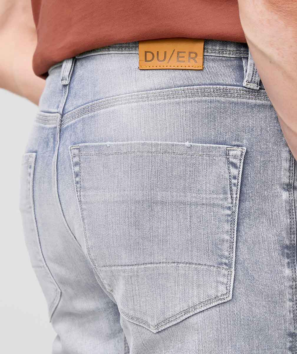 DUER Performance Slim Fit Straight Jeans Herren DUER_MFLS5400-Performance-Denim-Slim-Ocean_09