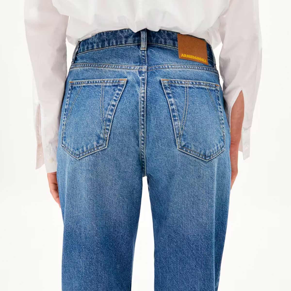 ARMEDANGELS Aaikala High Waist Straight Leg Jeans Damen Armedangels_AAIKALA-Jeans_Damen_Crunchy_05