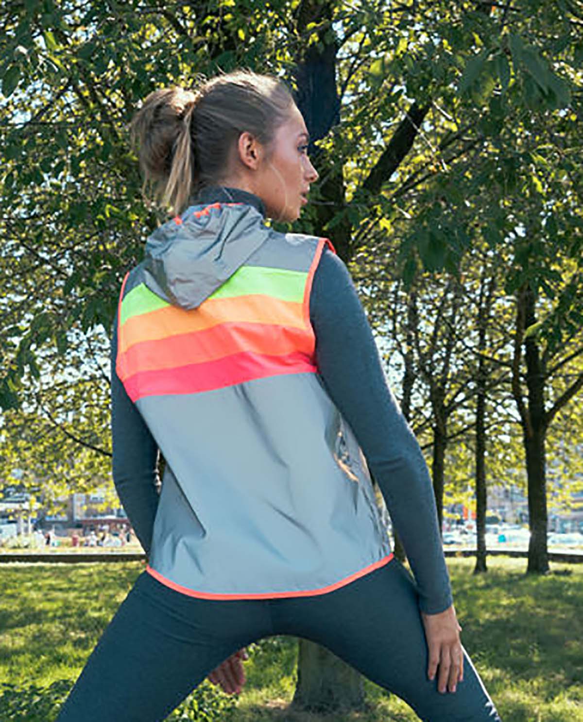 GOFLUO Darkflow Reflektierende Weste Unisex GoFluo-outside-C-STUDIONUNU-20, Bekleidung, Ärmel, Person, Weste