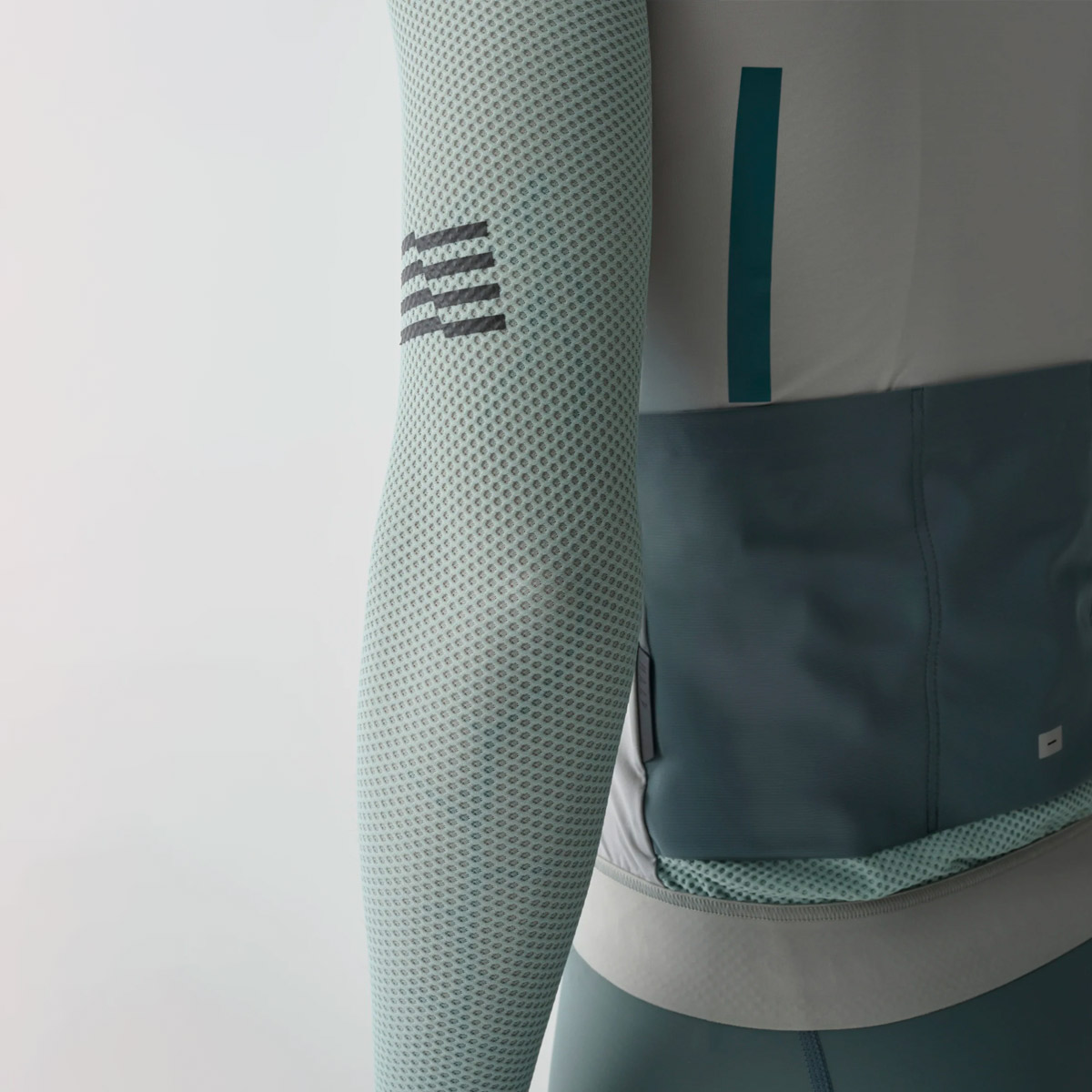 MAAP Evade Pro Base 2.0 Langarm Radtrikot Herren Maap_Evade-Pro-Longsleeve-Jersey_Men_Ghost-Grey_06