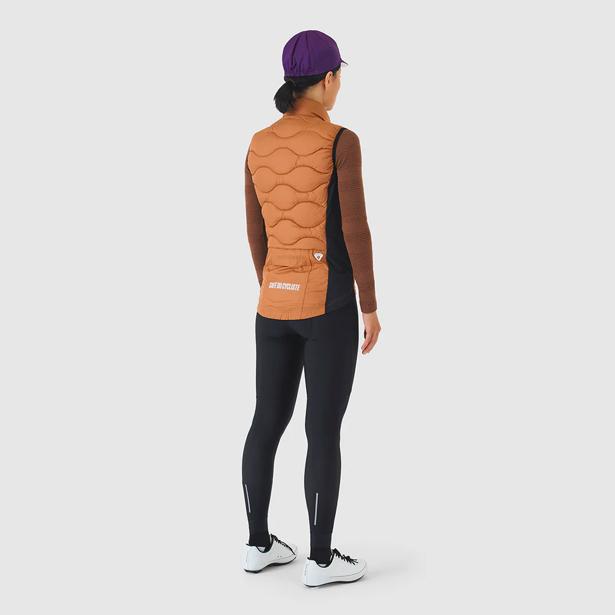 Alexia Weste Unisex Cafe-du-Cycliste_Alexia-Packable-Padded-Thermal-Gilet-Unisex_Cashew_08
