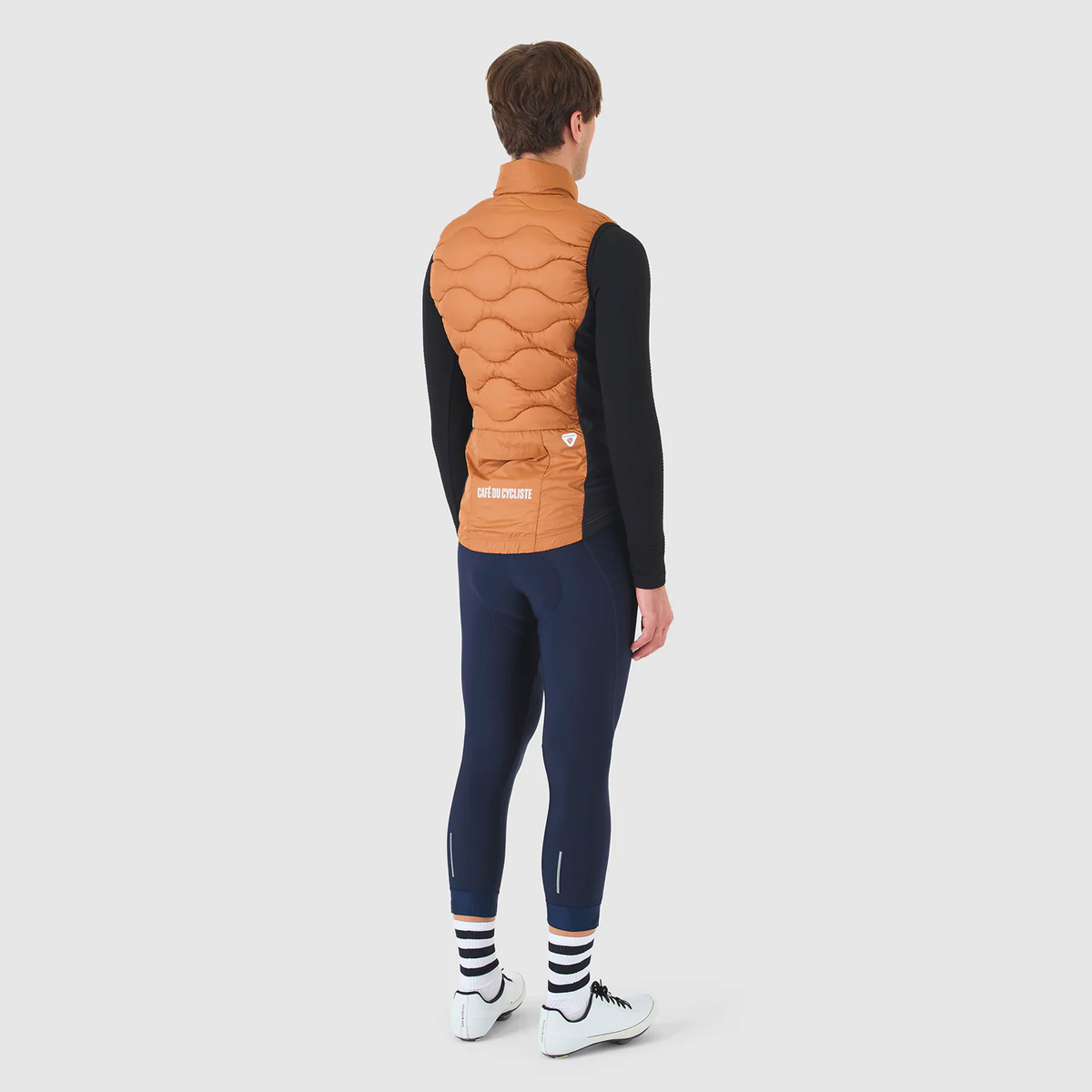 Alexia Weste Unisex Cafe-du-Cycliste_Alexia-Packable-Padded-Thermal-Gilet-Unisex_Cashew_09