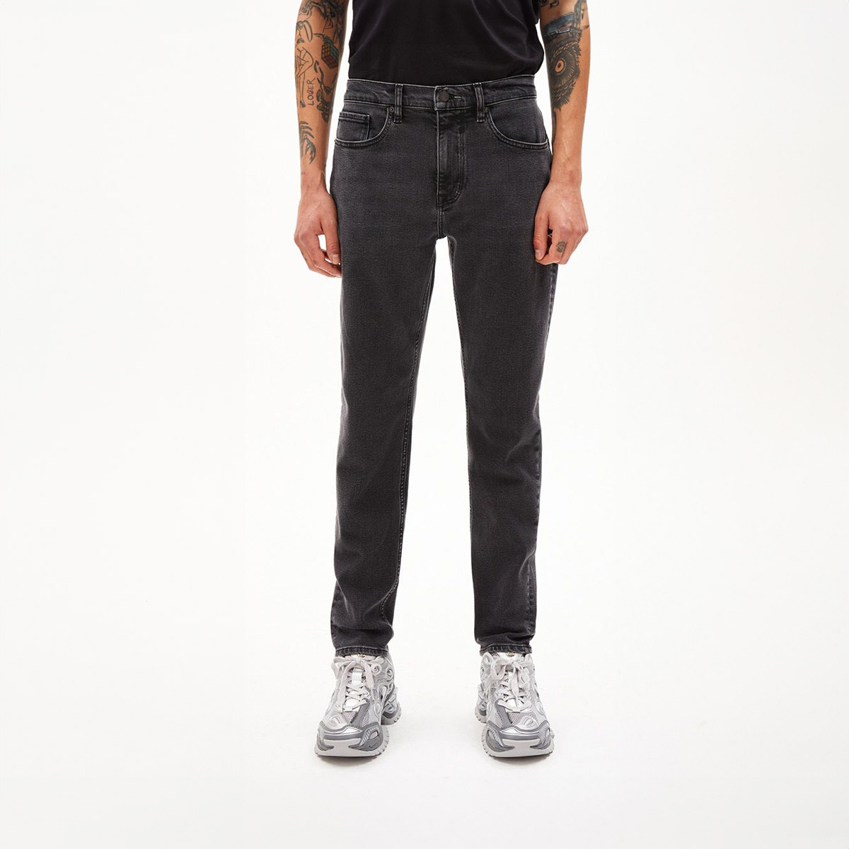 ARMEDANGELS Aarjo Tarpa Tapered Fit Jeans Herren ARMEDANGELS Aarjo Tarpa Tapered Fit Jeans Herren