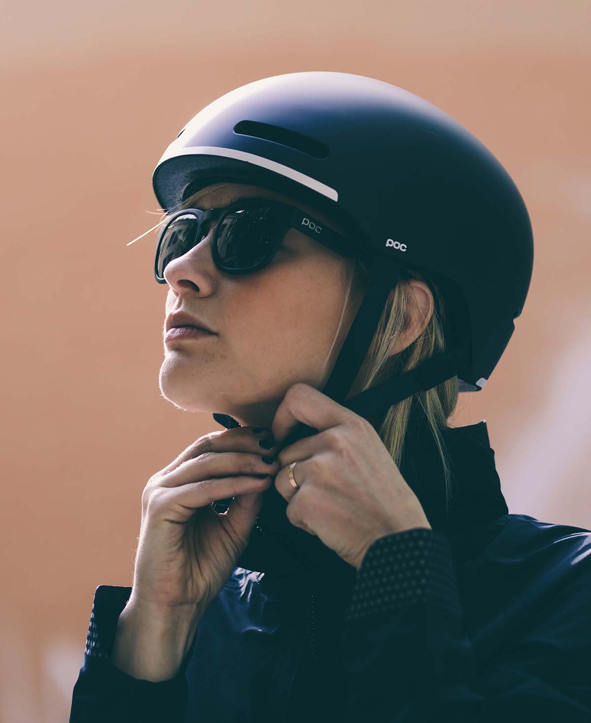 POC Corpora Fahrradhelm Corpora_Navy_Black_3-klein