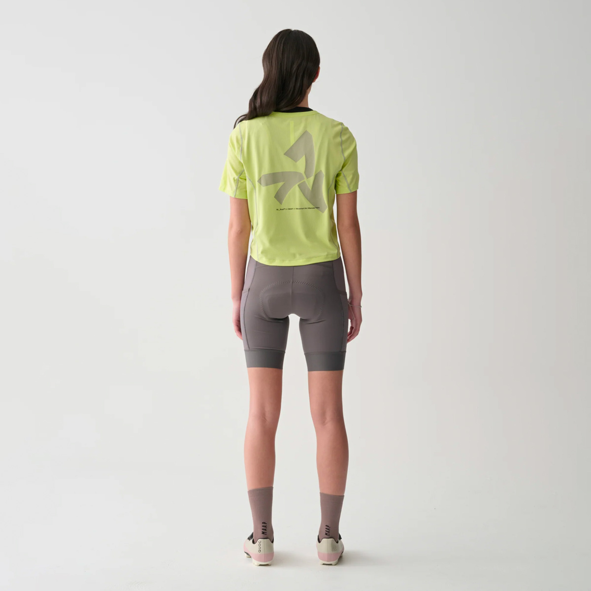 MAAP Alt_Road Cropped T-Shirt Damen Maap_Womens-Alt-Road-Crop-Tech-Tee_Women_Shadow-Lime_04