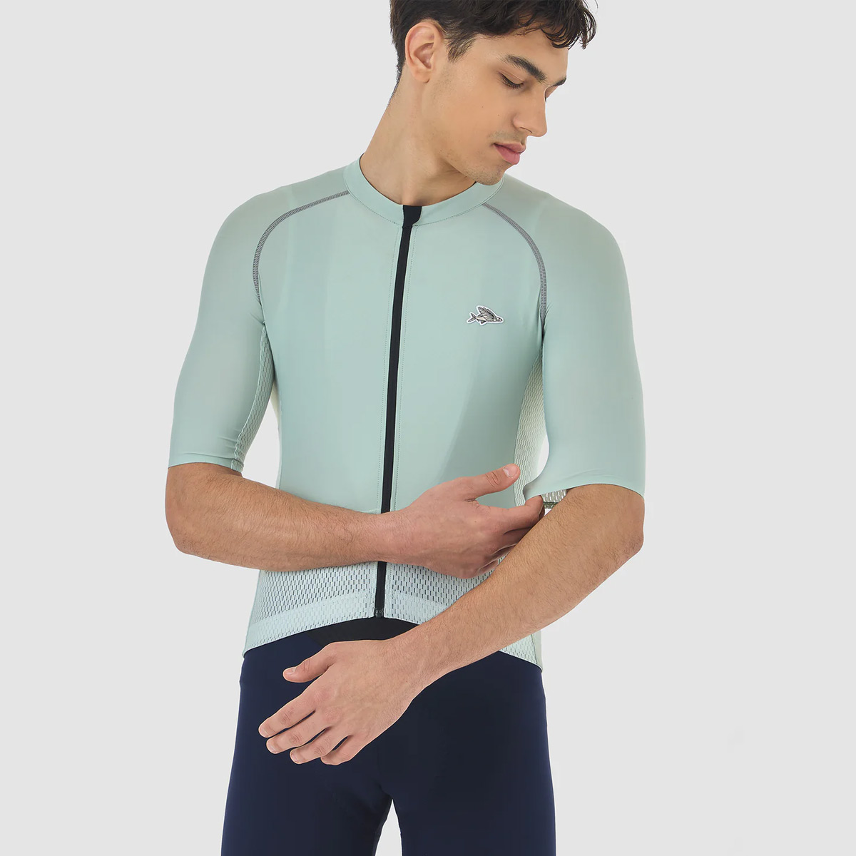 Café du Cycliste Radsport Trikot Jersey Herren MAGDA jadeit mint grün hellgrün Café du Cycliste Radsport Trikot Jersey Herren MAGDA jadeit mint grün hellgrün Model zeigt Ärmel
