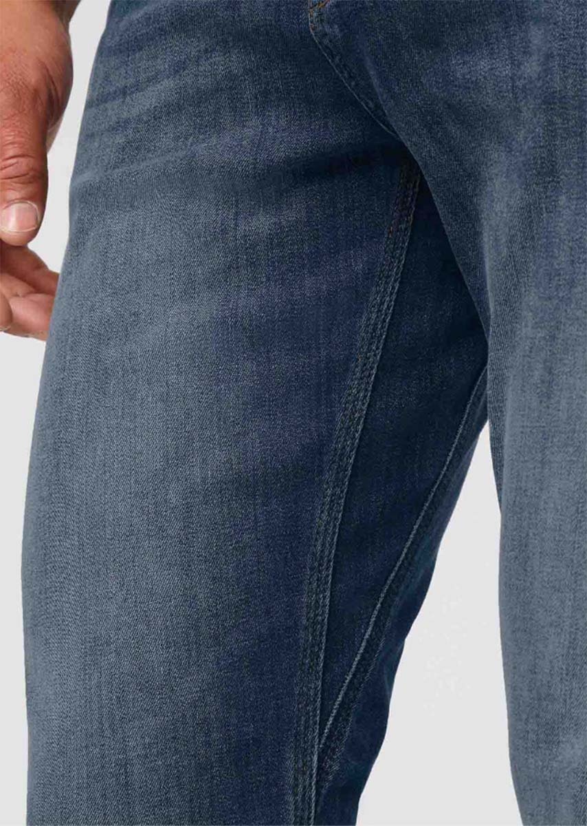 Performance Denim Relaxed Taper Jeans Men