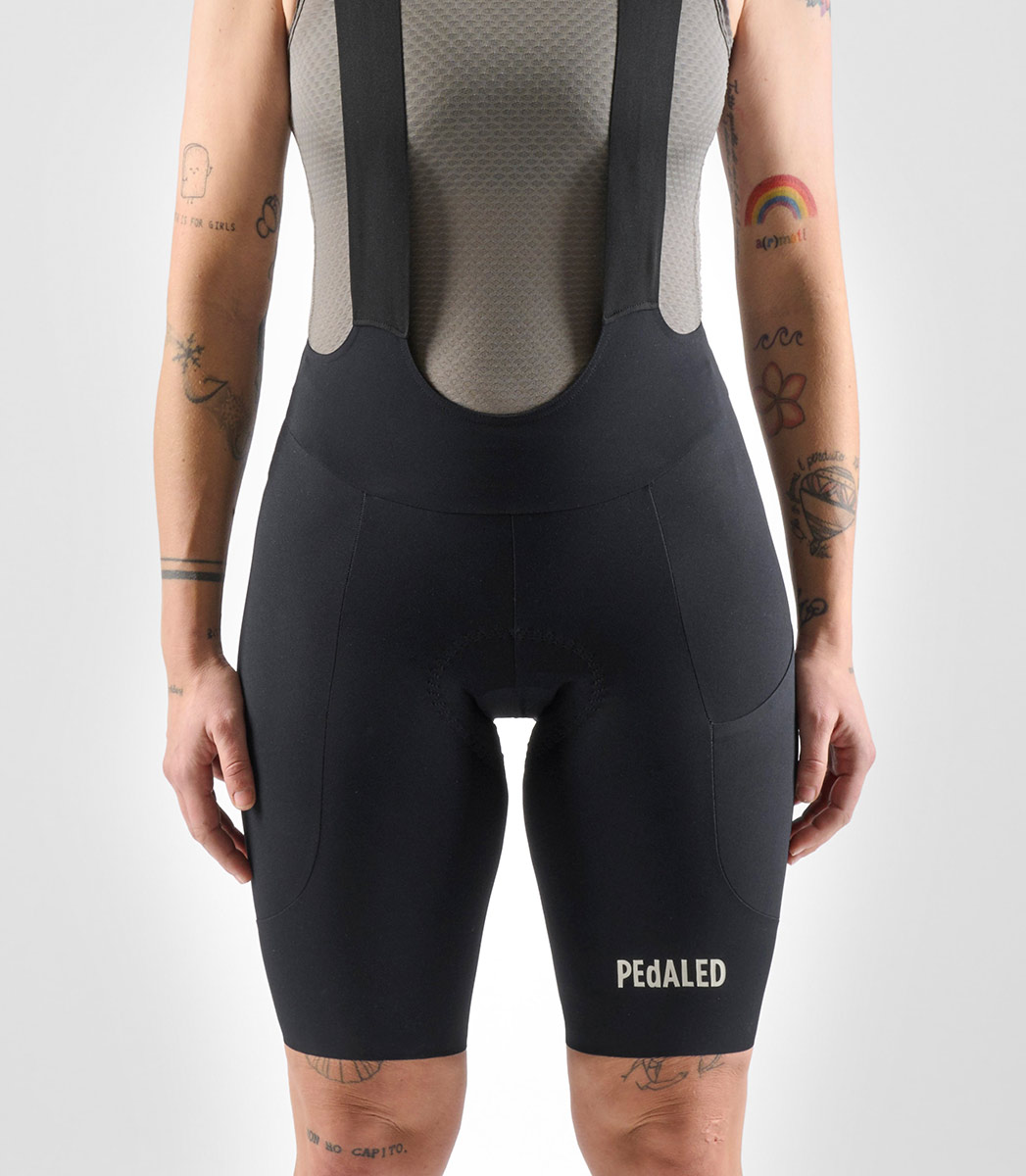 PEdALED Element Lightweight Cargo Bib Fahrradhose Women PEdALED_W_ELEMENT_LIGTHWEITH-BIB-SHORTS_BLACK_08