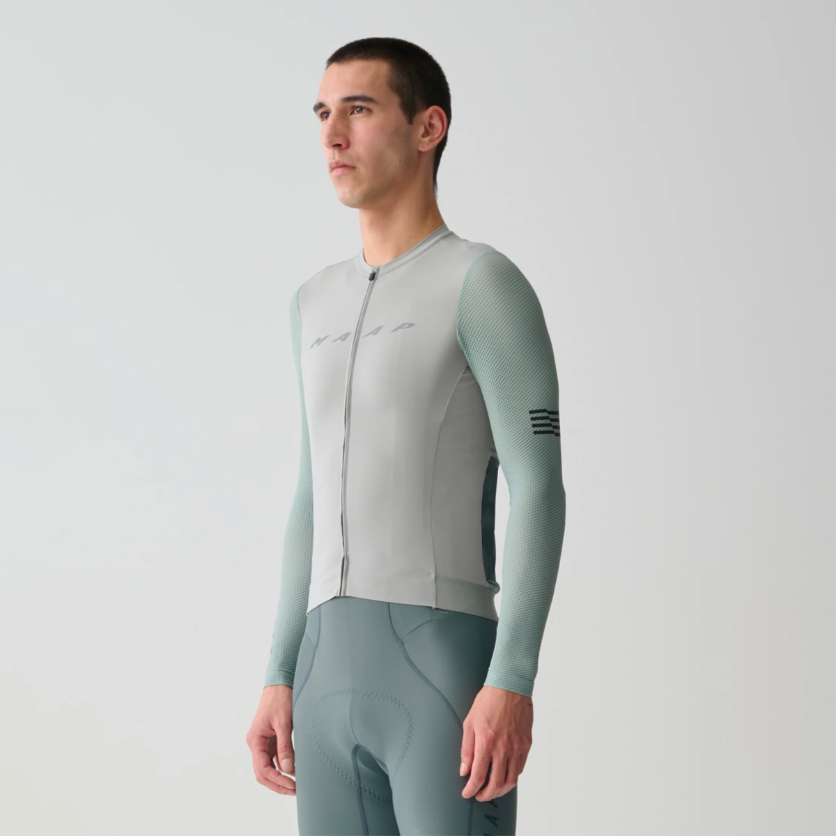 MAAP Evade Pro Base 2.0 Langarm Radtrikot Herren Maap_Evade-Pro-Longsleeve-Jersey_Men_Ghost-Grey_02
