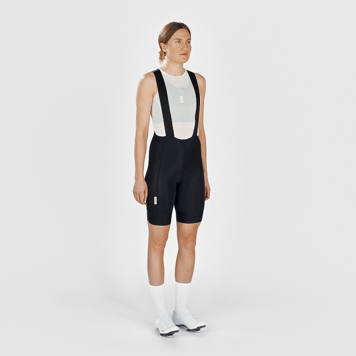 FINGERSCROSSED #ROAD BIB WOMEN Fahrradhose Damen Radsport schwarz black FINGERSCROSSED #ROAD BIB WOMEN Fahrradhose Damen Radsport schwarz black on model vorne