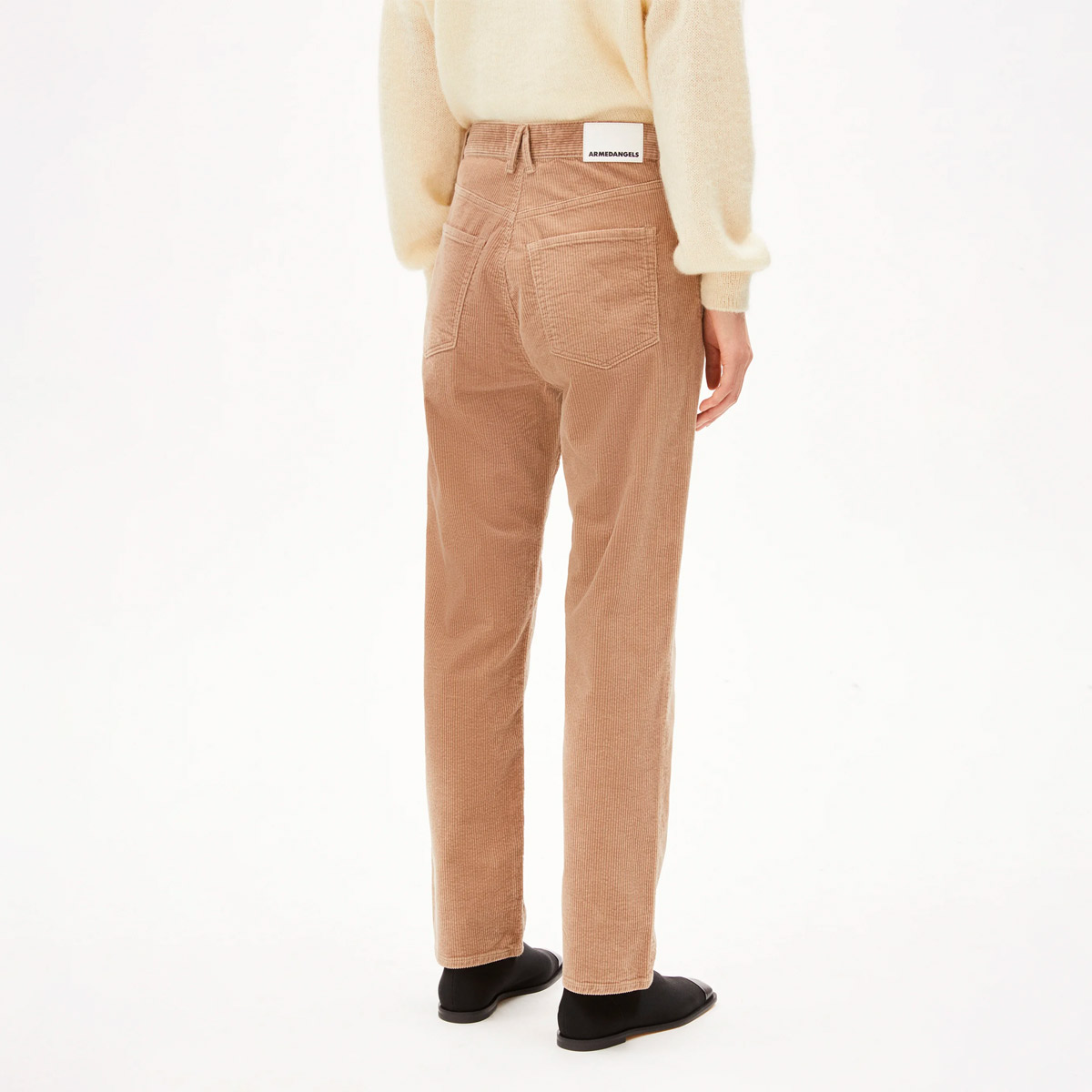ARMEDANGELS Aaikala Corduroy Straight Fit Cordhose Damen ArmedAngels_AAIKALA-CORDUROY-Hose-Women_cinnemon-dust_04