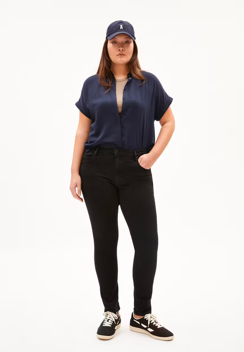 TILLAA X STRETCH Mid Waist Jeans Women