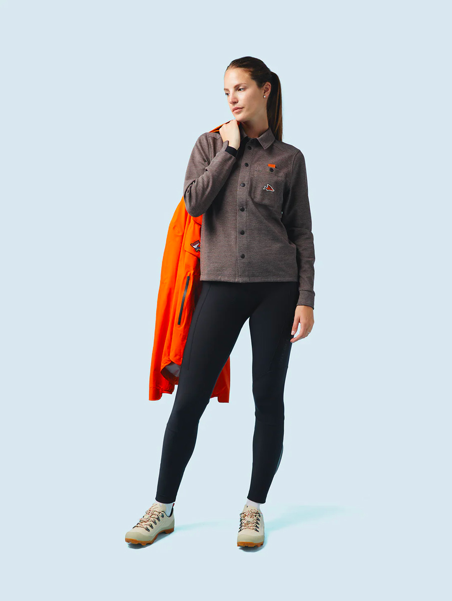 Café du Cycliste Pascaline Gravel Hemd Radtrikot Unisex Cafe-du-Cycliste_Pascaline_Jersey-Long-Sleeve_Henna_07