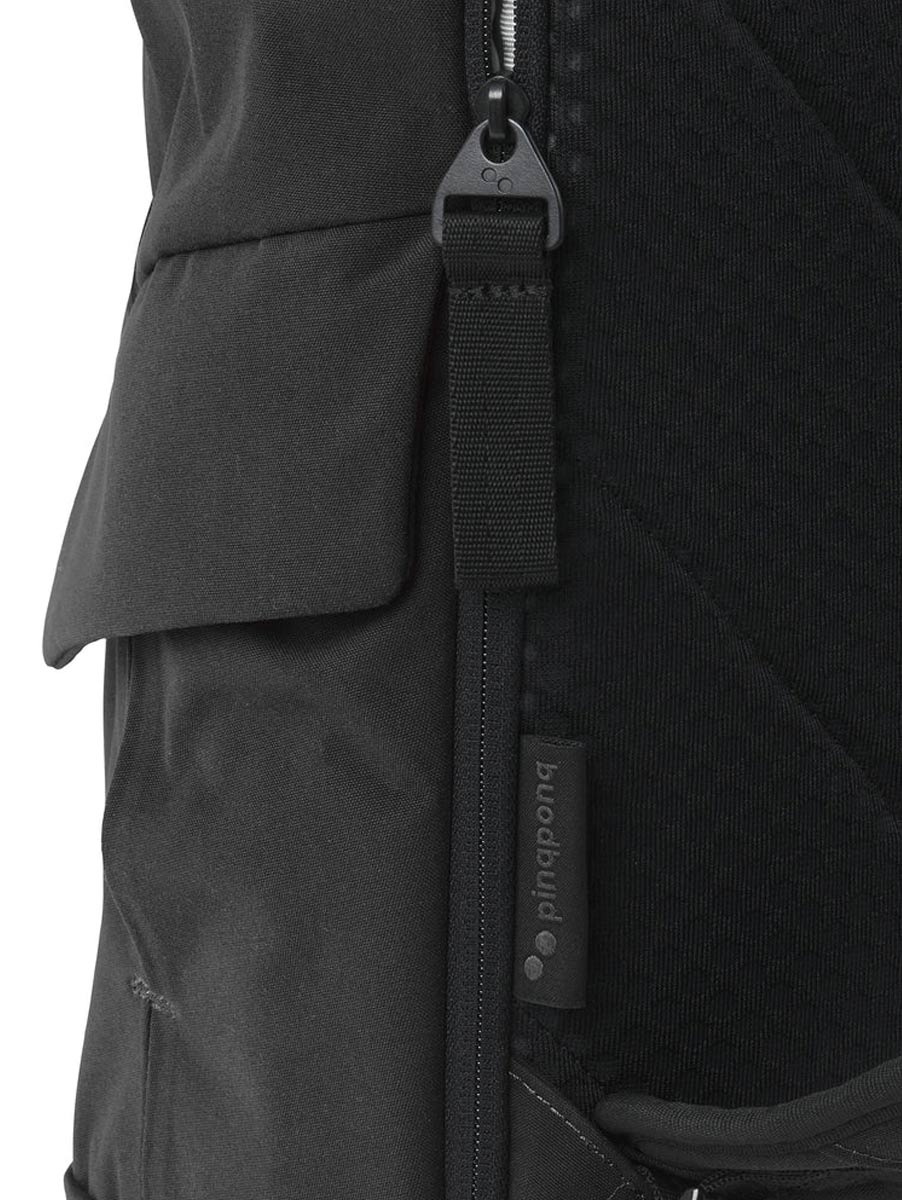 Pinqponq Kross Solid Rolltop 20L Rucksack pinqponq_KROSS_Rucksack-Rolltop_solid-black_07