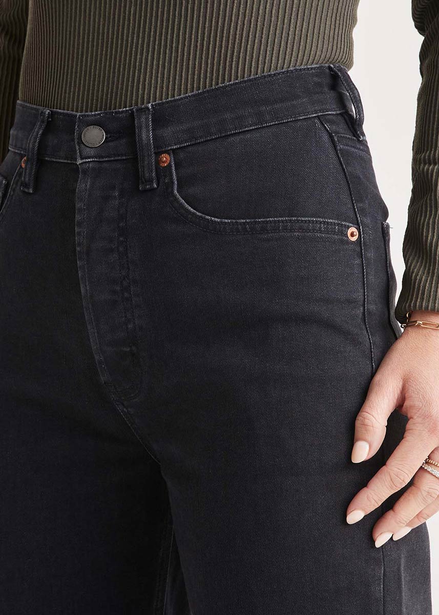 DUER Arc Performance High Waist Jeans Damen DUER_Performance-Denim-High-Rise-Arc-_Aged-black_Women_06