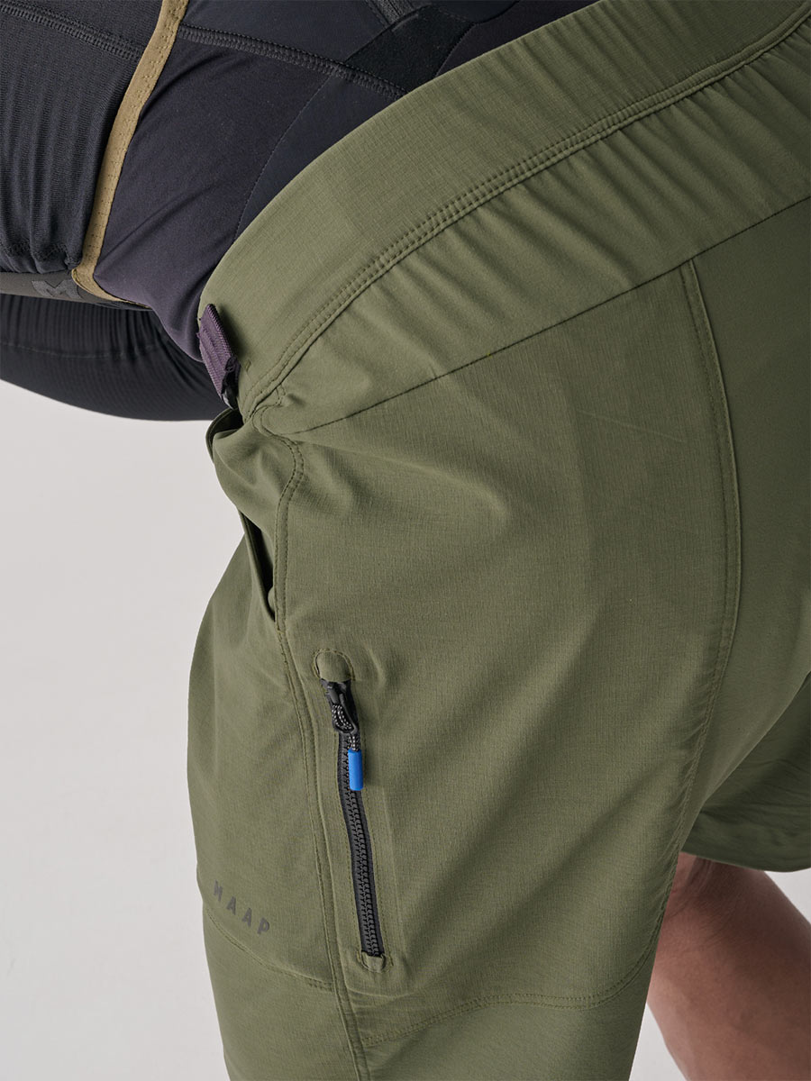 MAAP Alt_Road Shorts Herren MPMBM240124_LOAM-Alt_Road-Overshort_Loam_06