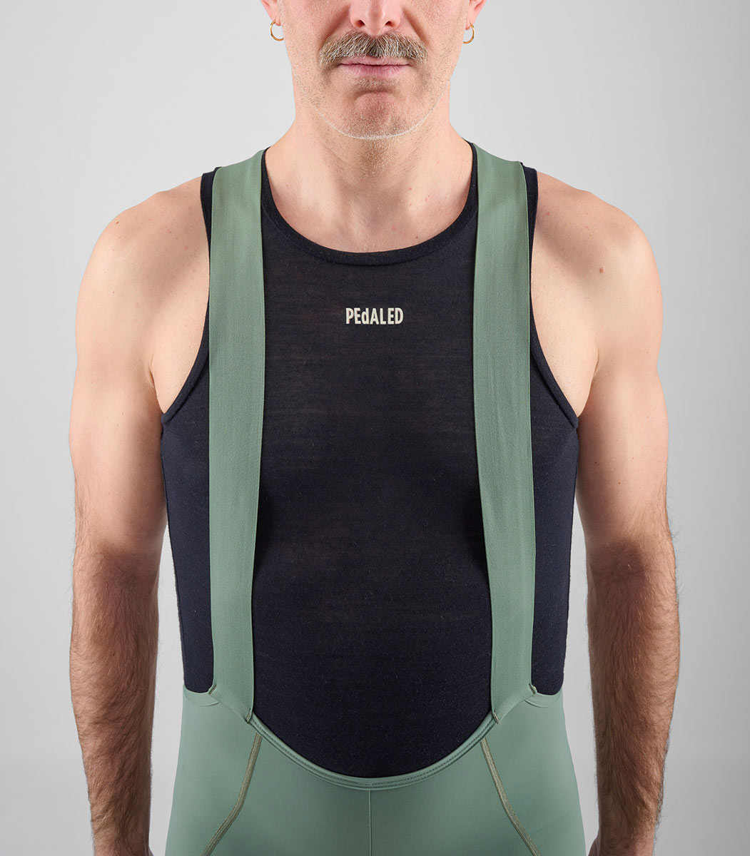 PEdALED Element Bib Fahrradhose Herren PEdALED_ELEMENT_BIB-SHORTS_GREEN_05