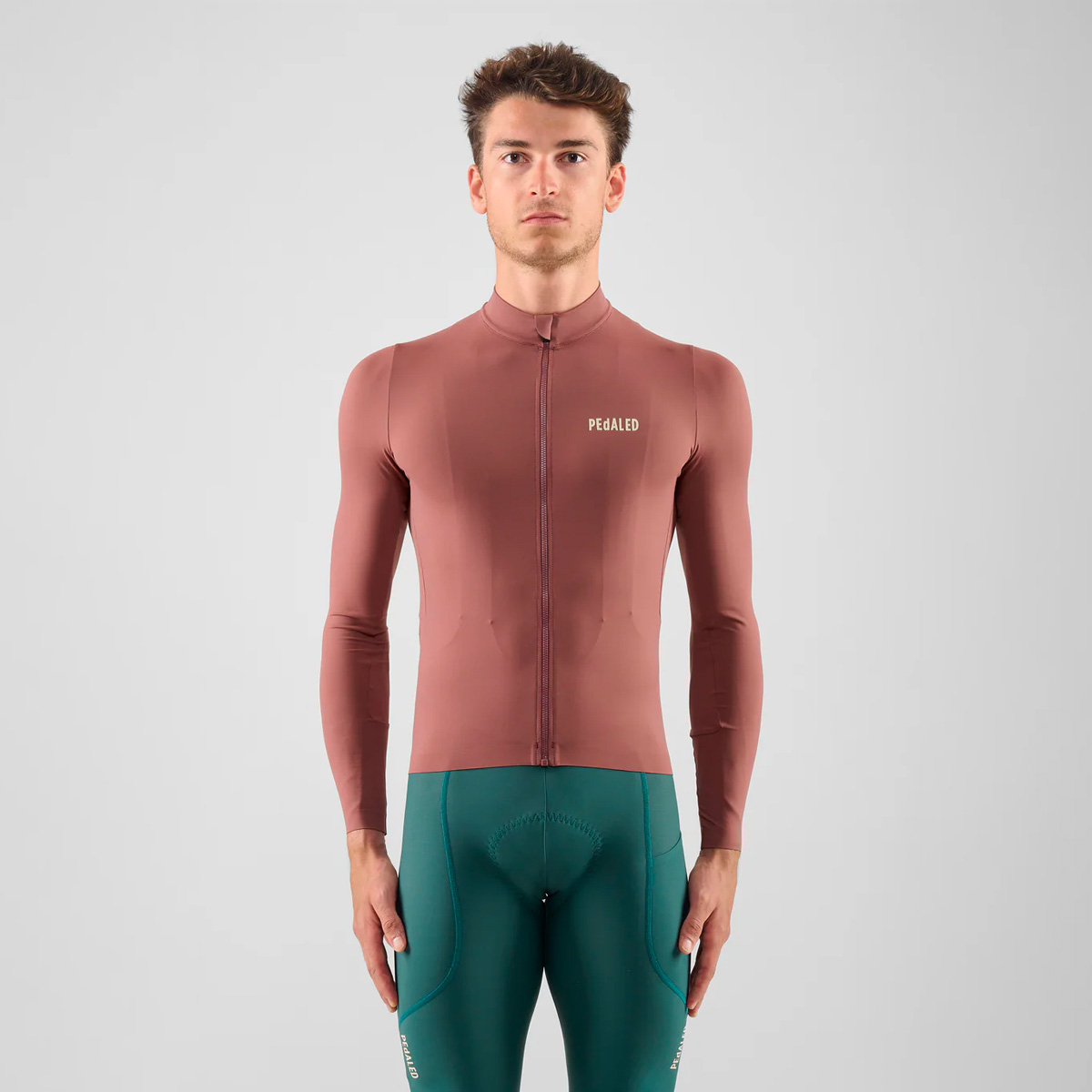 PEdALED Element Langarm Radtrikot Herren Pedaled_Element-Jersey-Men_Raisin-Purple_02