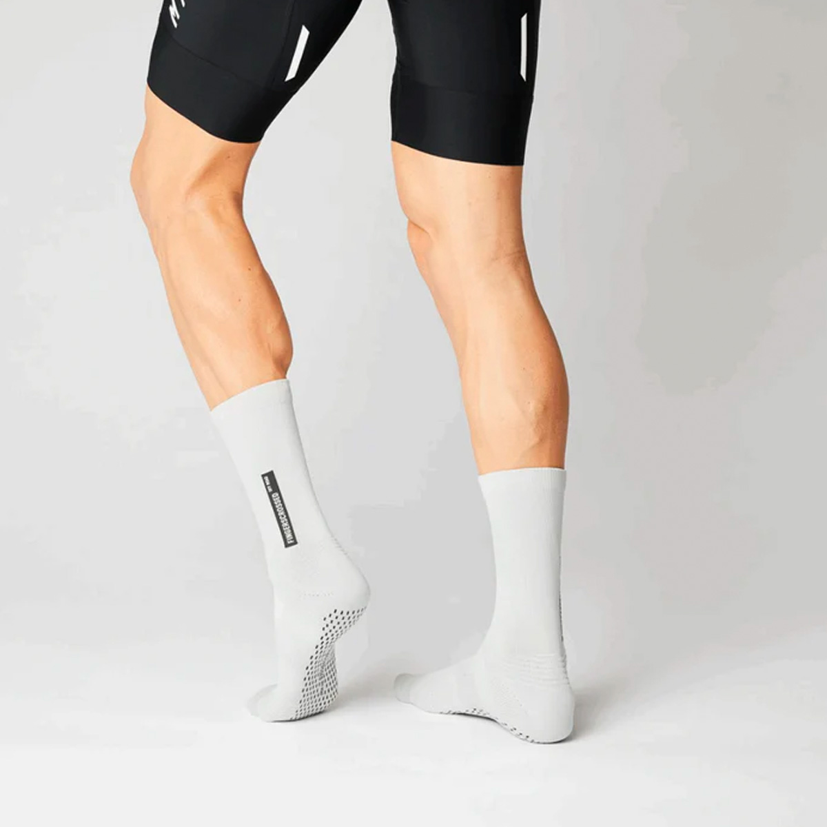 Fingerscrossed_Off-Road-Socks_Silver_02