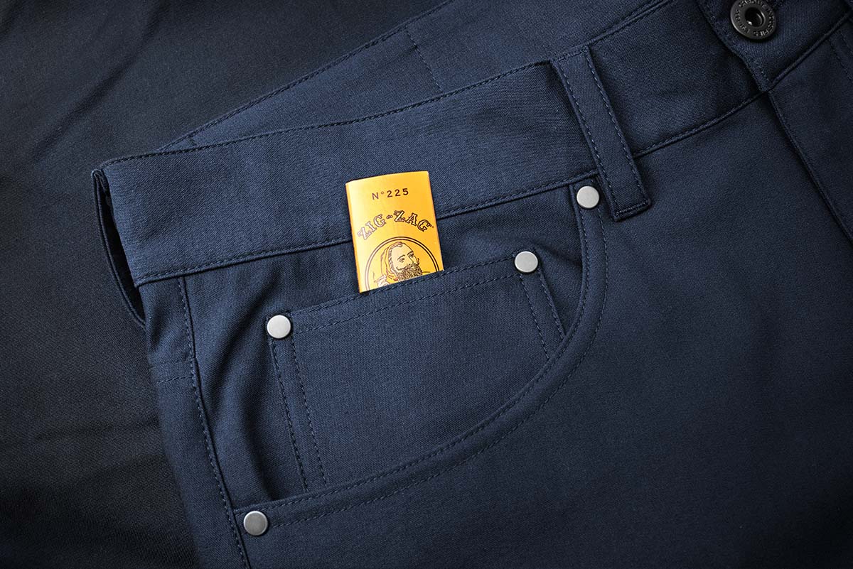 Chrome Industries Madrona 5 Pocket Shorts Herren AP-455-Chrome-NAVY-4, Bekleidung, Hosen, Logo