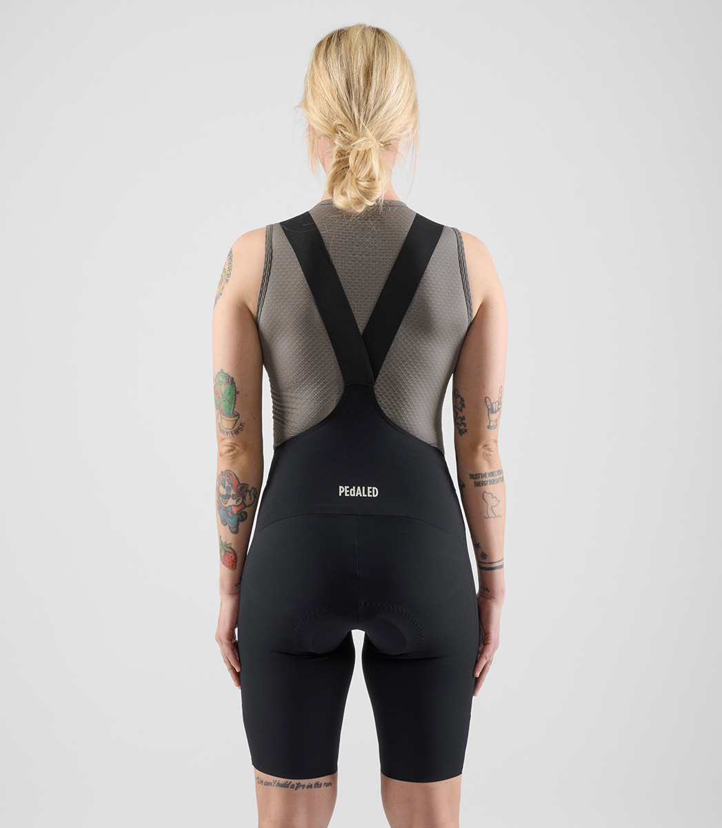 PEdALED Element Lightweight Cargo Bib Fahrradhose Women PEdALED_W_ELEMENT_LIGTHWEITH-BIB-SHORTS_BLACK_04
