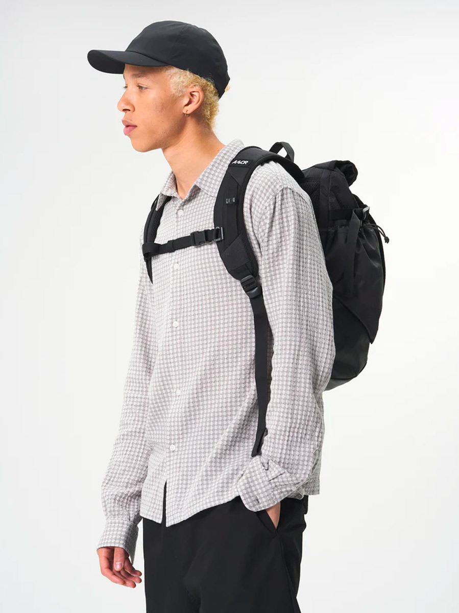 AEVOR Roll Pack 20L Rucksack AEVOR_Roll-Pack_proof-black_08
