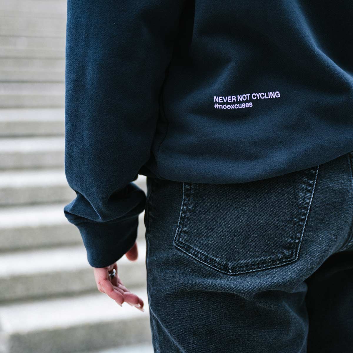 GENVELO Logo Sweatshirt Unisex GENVELO_Sweater_black_07