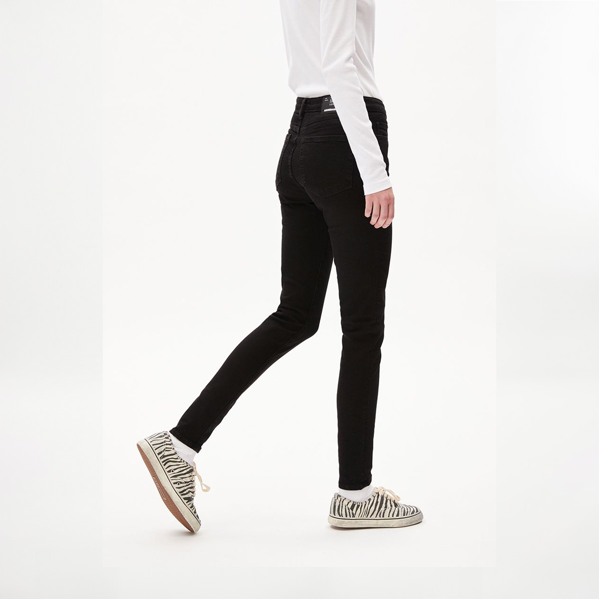 ARMEDANGELS Tillaa X Stretch Medium Waist Skinny Jeans Damen Armedangels_TILLAA-X-STRETCH_Black-night_07