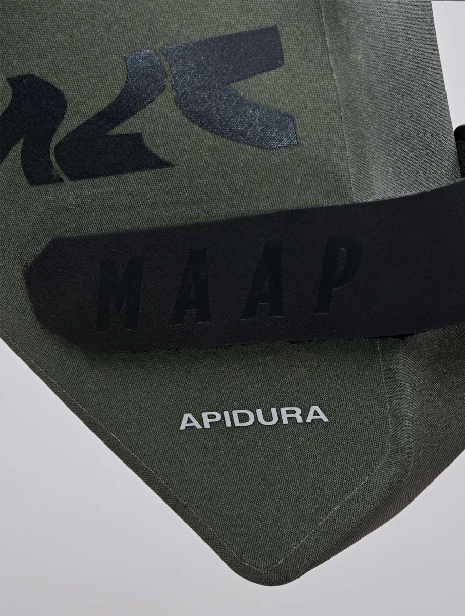 MAAP x Apidura Frame Pack 1 L