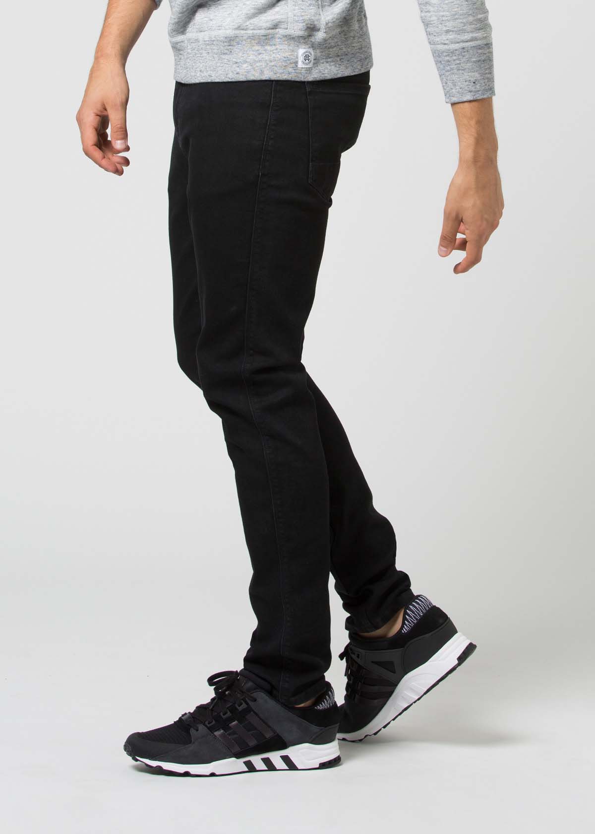 DUER Stay Dry Performance Slim Fit Straight Jeans Herren Duer-MLF9A042_JetBlack_SD