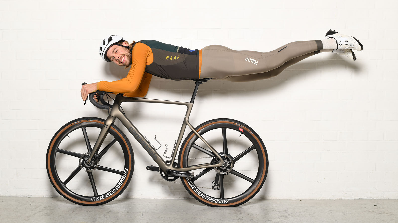 Beispiele_men_on_bike2