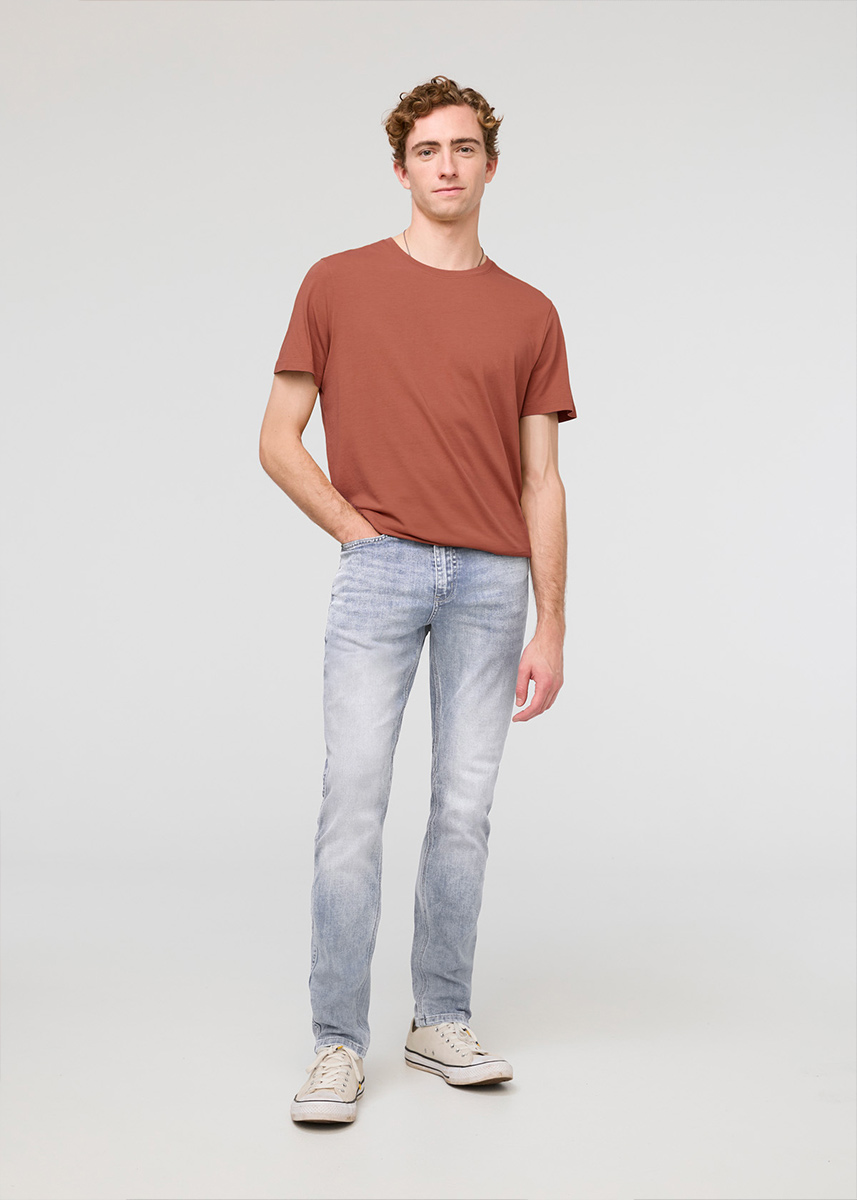 Performance Denim Slim Jeans Men