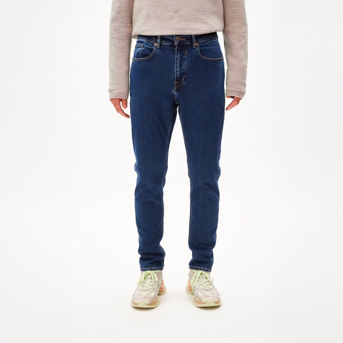 ARMEDANGELS Aarjo Tarpa Tapered Fit Jeans Herren Armedangels_Aarjo-Tarpa-Jeans_Men_Whale_06