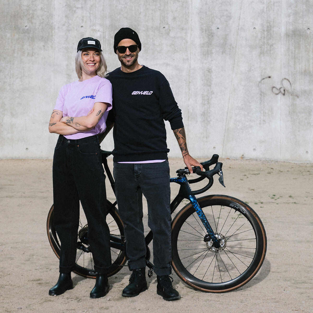 GENVELO Sweatshirt und T-Shirt schwarz und lilac