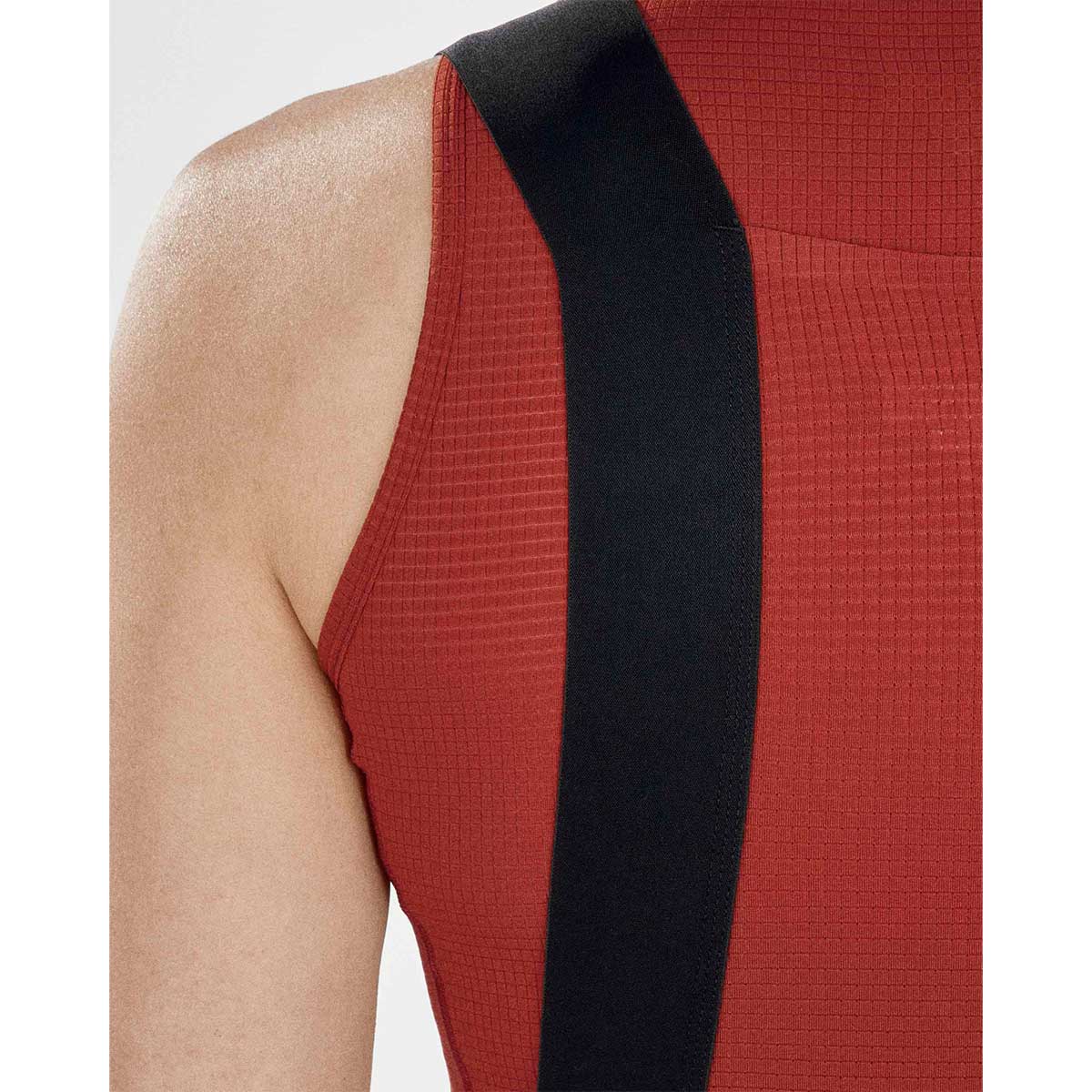 FINGERSCROSSED #ROAD Bib Fahrradhose Damen  FINGERSCROSSED #ROAD BIB WOMEN Fahrradhose Damen Radsport brick rot Detail Träger Mesh hinten