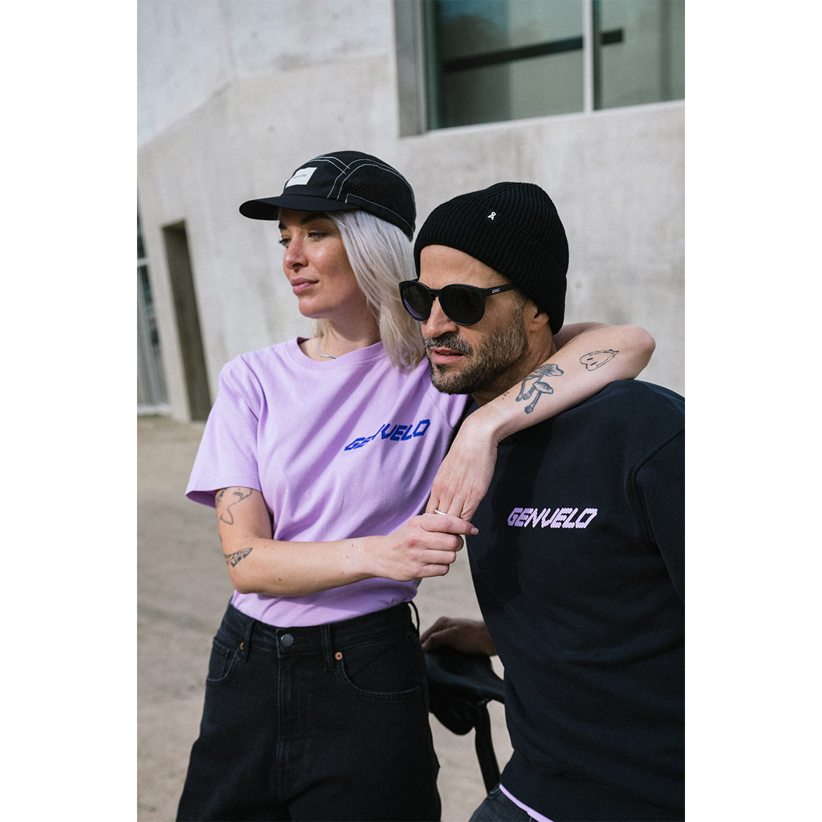 GENVELO_Sweater_black_04