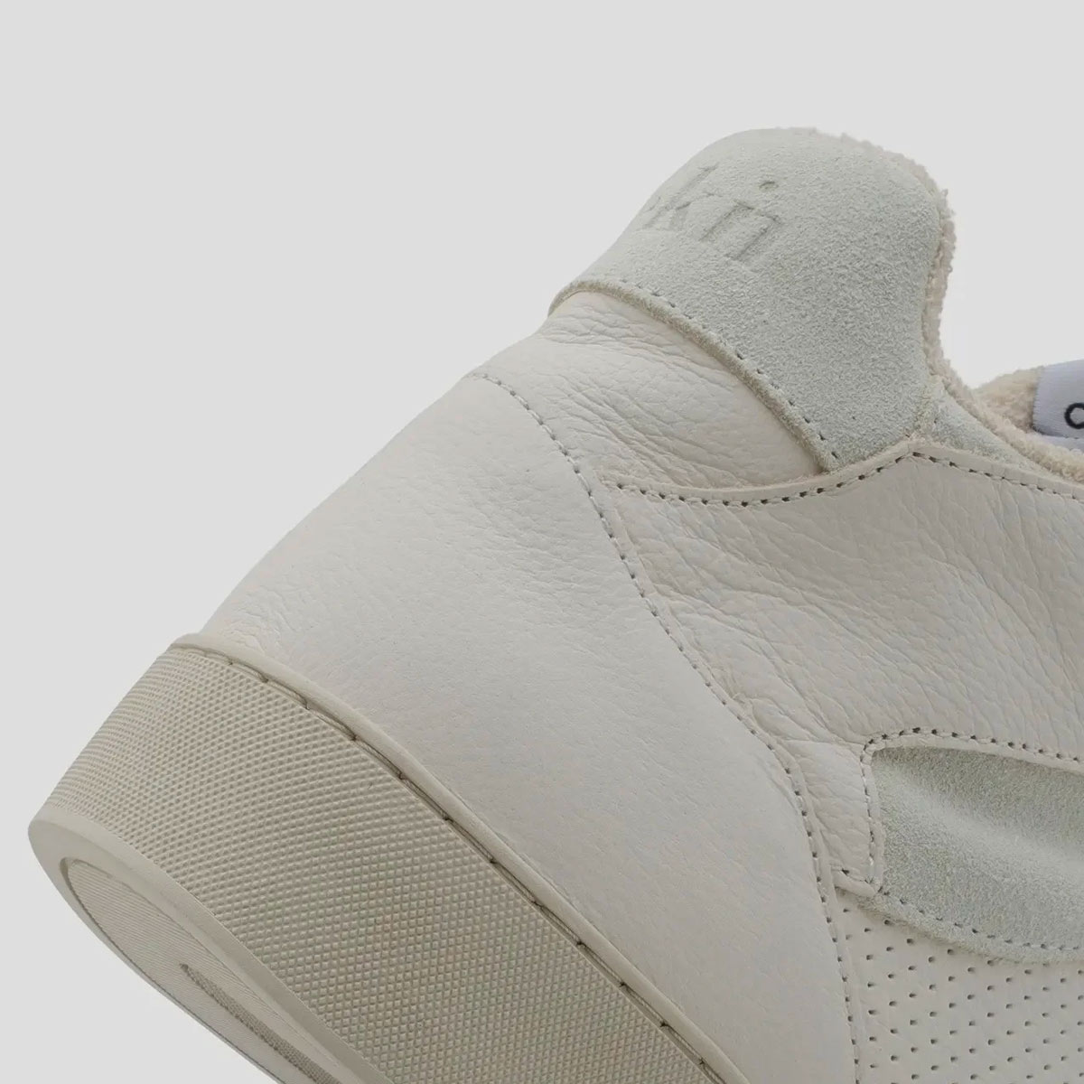 EKN Footwear Daisy Mid Sneaker Unisex ekn_daisy-mid-sneaker-men_white_05