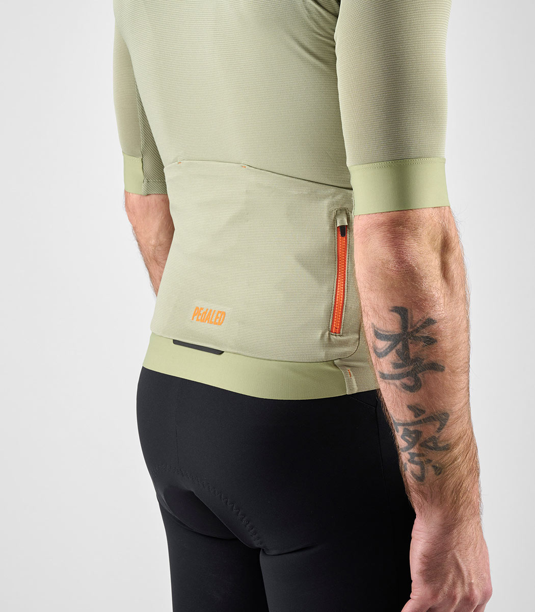PEdALED Element Lightweight Radtrikot Herren PEdALED_ELEMENT_JERSEY-LTW_OLIVE-GREEN_07