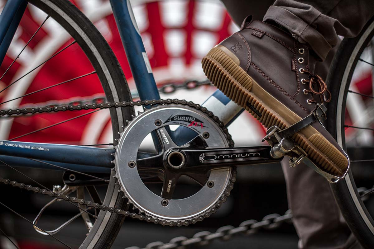 Chrome Industries Storm 415 Workboot Mid Sneaker Herren FW-128-on-body-IMG_9418