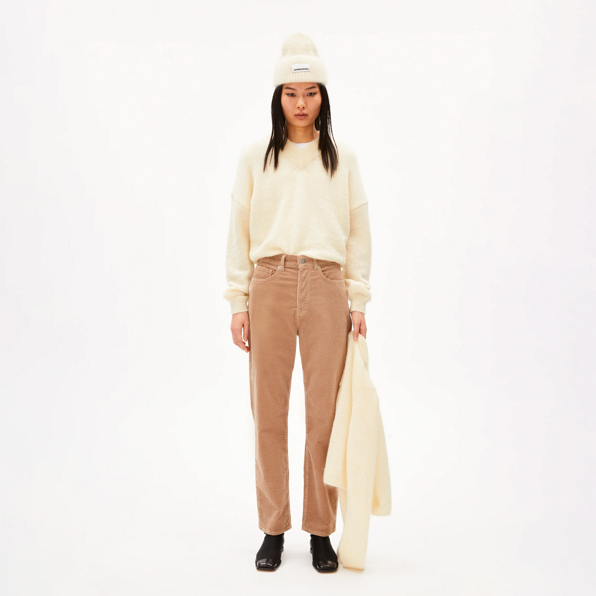 ARMEDANGELS Aaikala Corduroy Straight Fit Cordhose Damen ArmedAngels_AAIKALA-CORDUROY-Hose-Women_cinnemon-dust_03