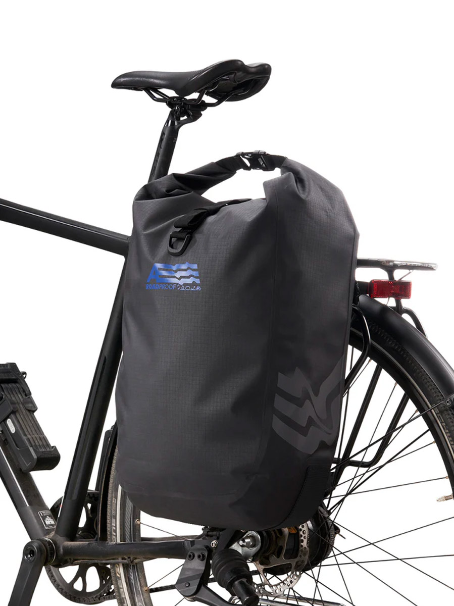 AEVOR Pannier Pack 21L Fahrradtasche Aevor_Pannier-Pack_roadproof-black_02