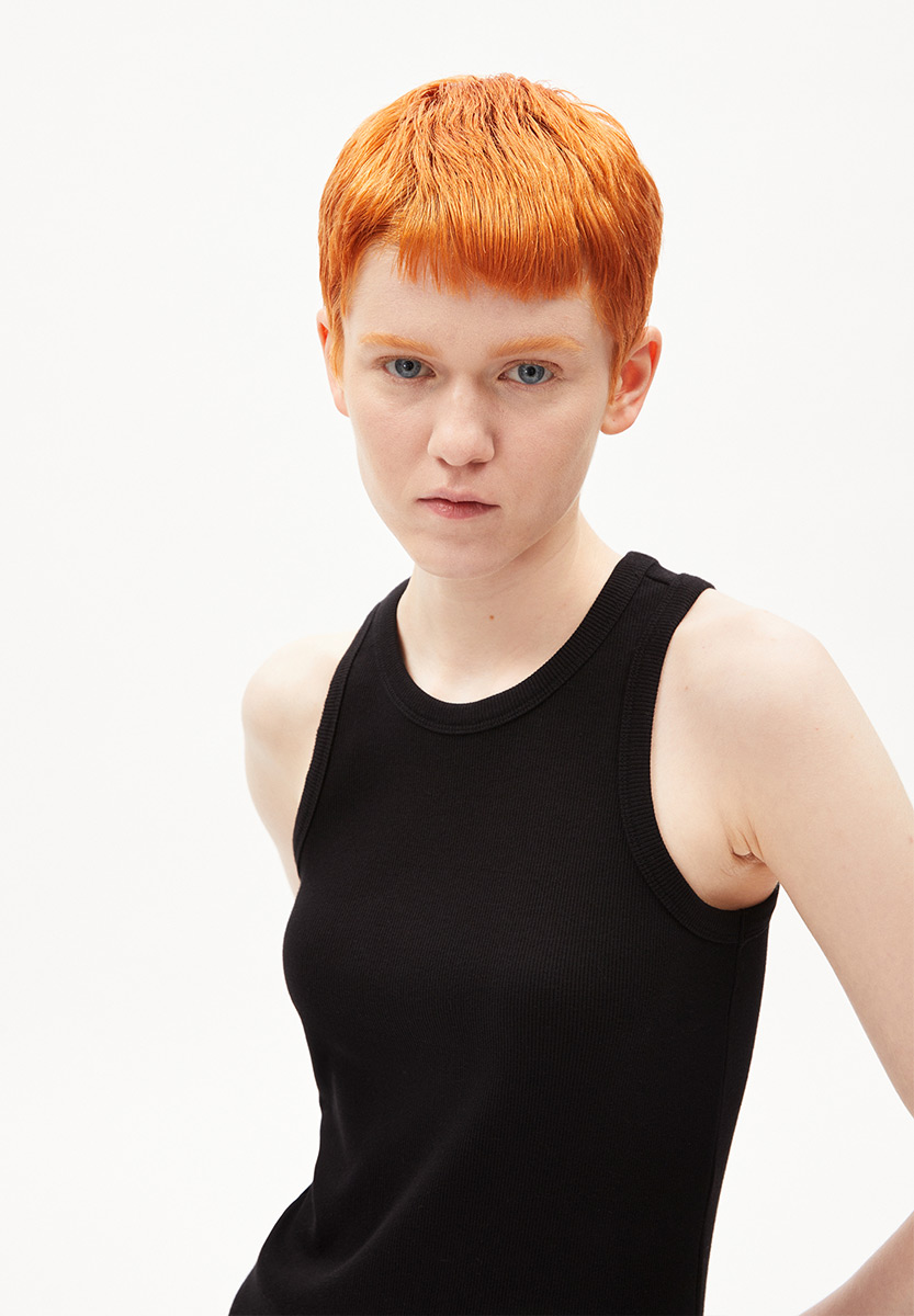 ARMEDANGELS Kanitaa Tanktop Damen AA_30004659-2677_KANITAA_black_05, Gesicht, Kopf, Person, Photographie, Portrait