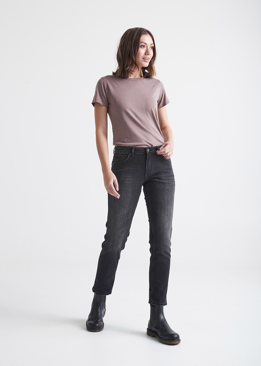 Performance Denim Girlfriend Jeans Women