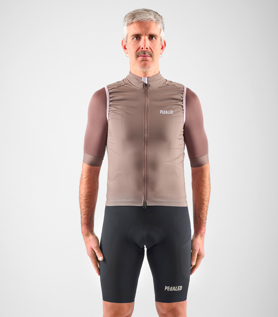 PEdALED Element Airtastic Windweste Herren PEdALED_ELEMENT-WIND-PR-VEST-LIGHT-PURPLE_03