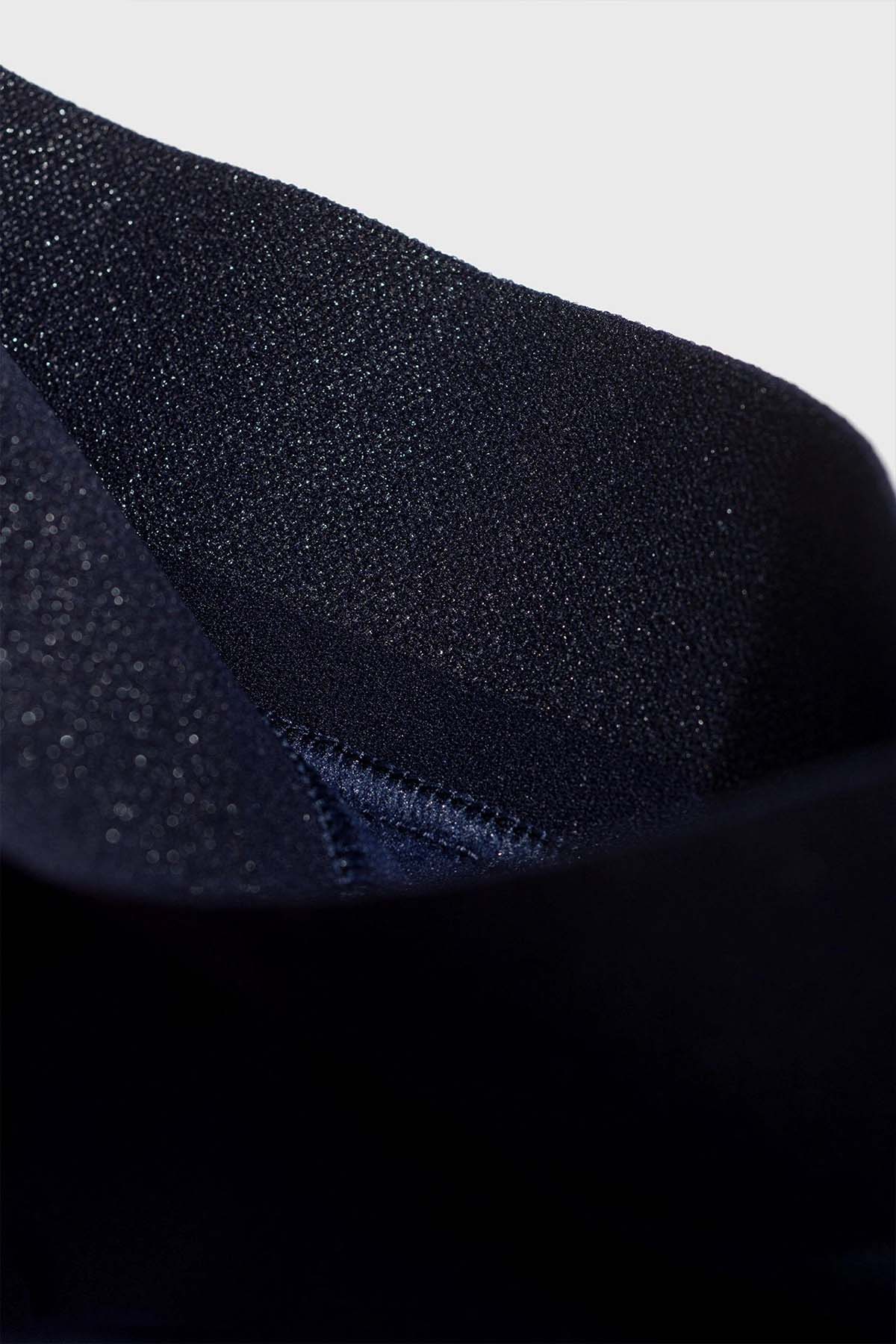 MAAP Base Beinlinge Unisex maap-MAP-MLW006-Male-LegWarmers-Base-Navy_maap-cycling-apparel_PDP_ADDITIONAL_IMAGES_02_DESKTOP