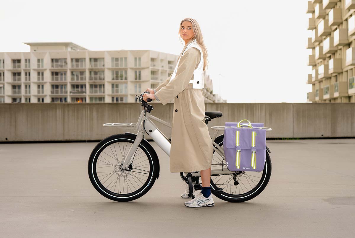 Gofluo Reflektierende Trench Weste Damen Gofluo-Trench-Weste-Women-on-body-3-beige-reflective